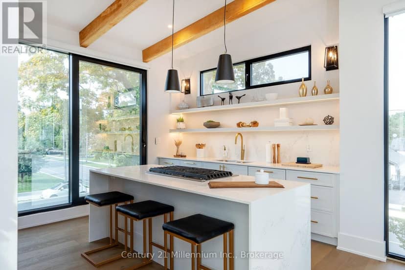 41 Alice Street W — photo 22 of 40