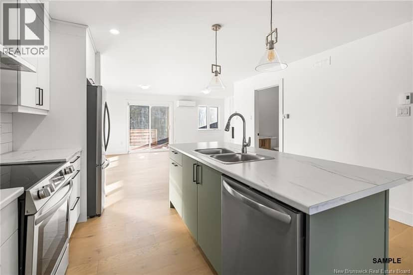 36 Adéo-Rose Street — photo 10 of 33