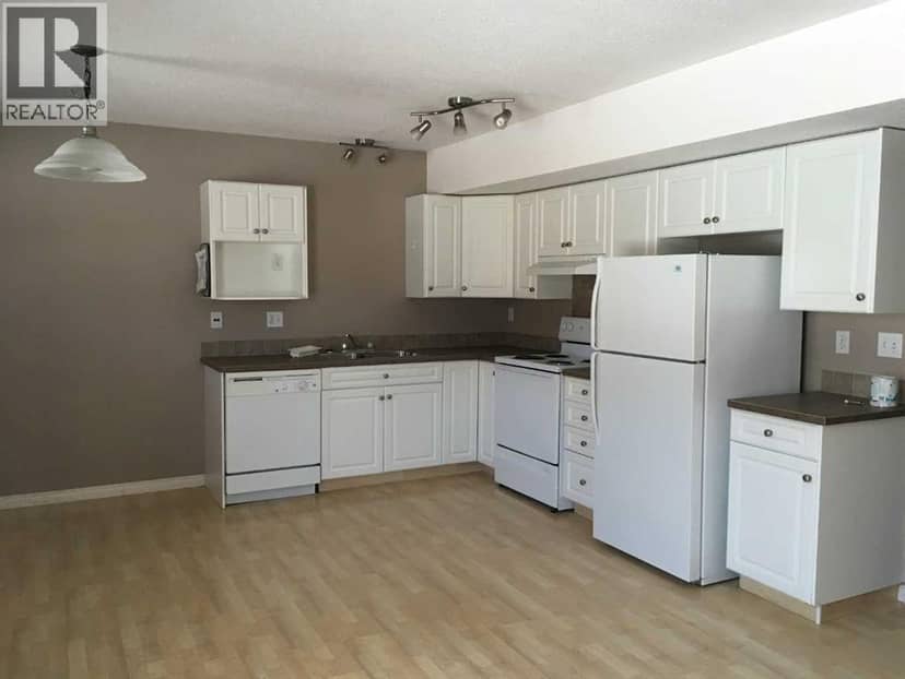 203, 10150 121 Avenue, Grande Prairie, photo 2