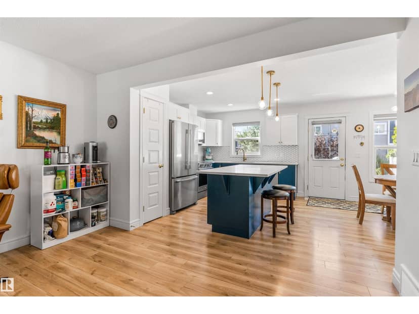 #71 330 Bulyea Rd NW — photo 9 of 40