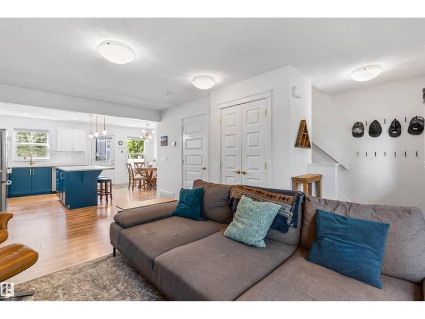 #71 330 Bulyea Rd NW — photo 11 of 40