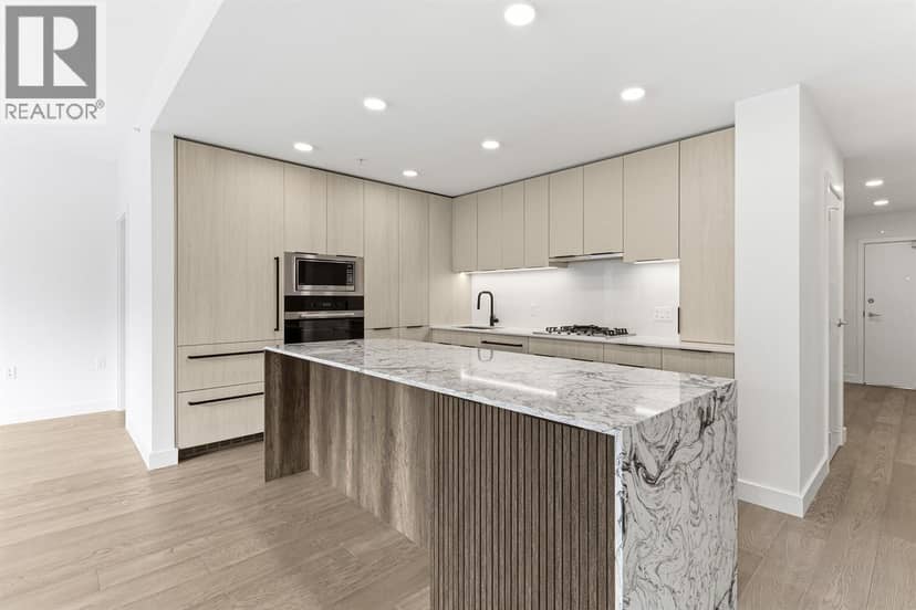 205 3590 W 39TH AVENUE, Vancouver