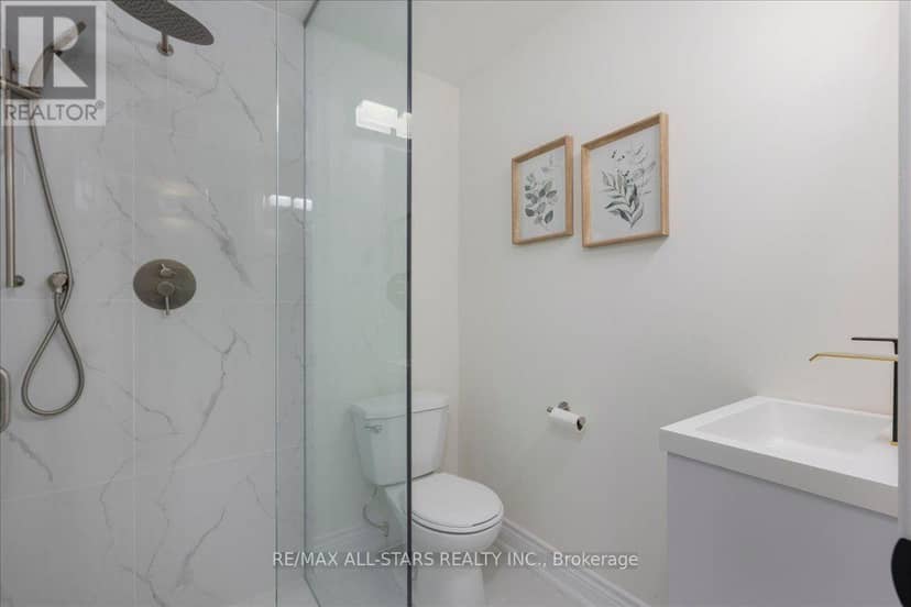 369 Lake Drive — photo 15 of 40
