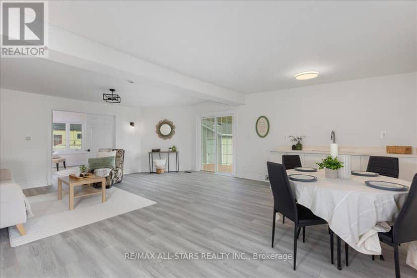 369 Lake Drive — photo 18 of 40