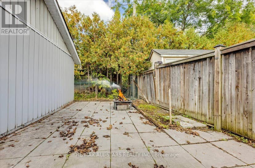 369 Lake Drive — photo 35 of 40