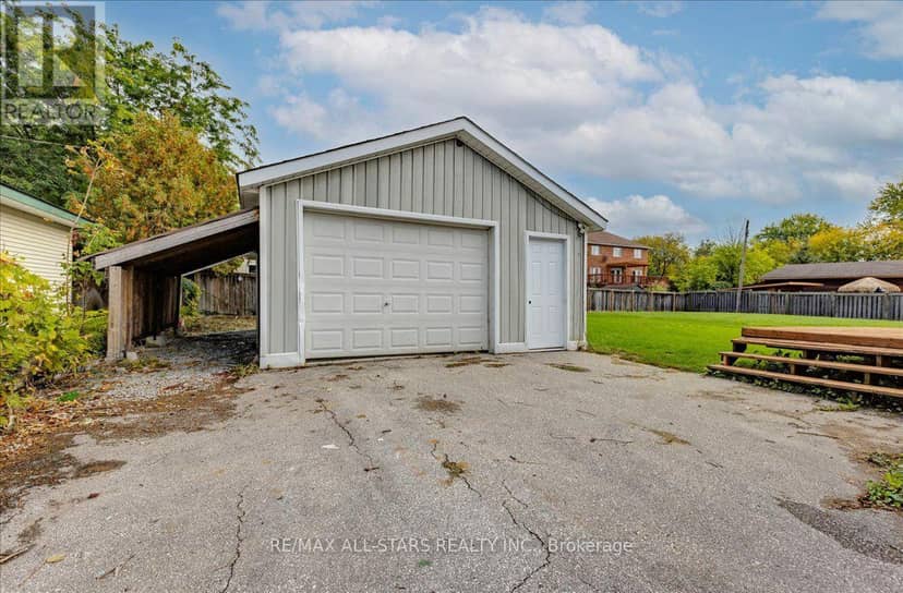 369 Lake Drive — photo 39 of 40