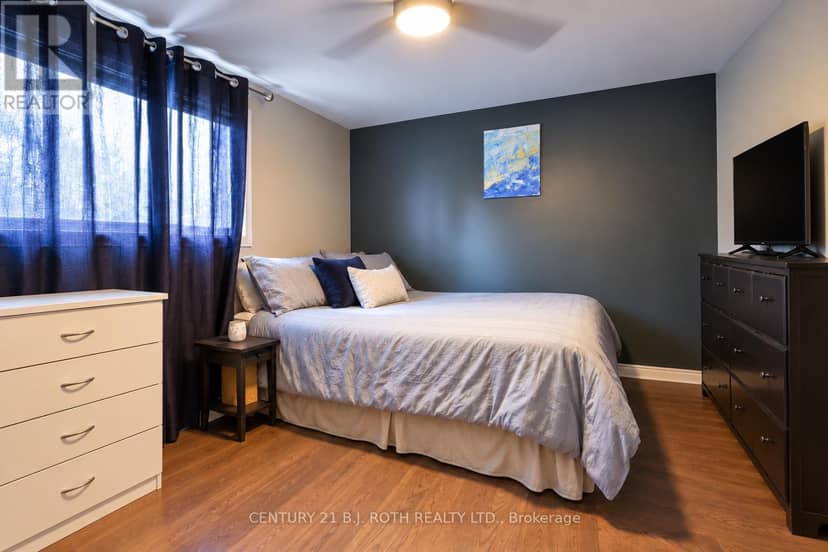 93 Grove Street E — photo 14 of 36