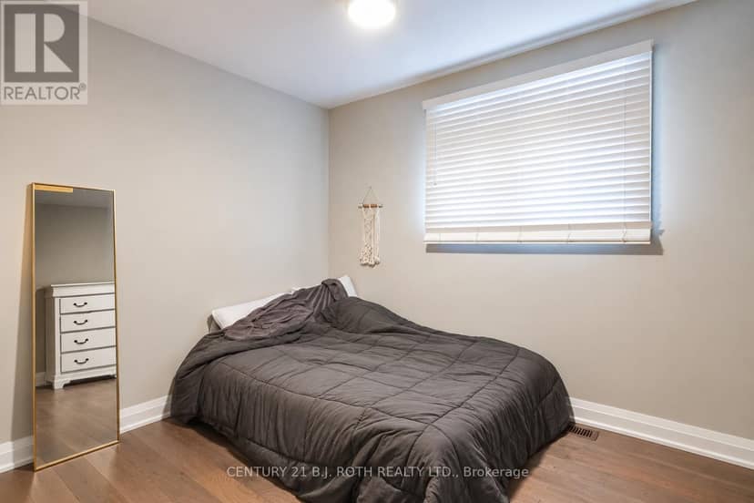 93 Grove Street E — photo 16 of 36