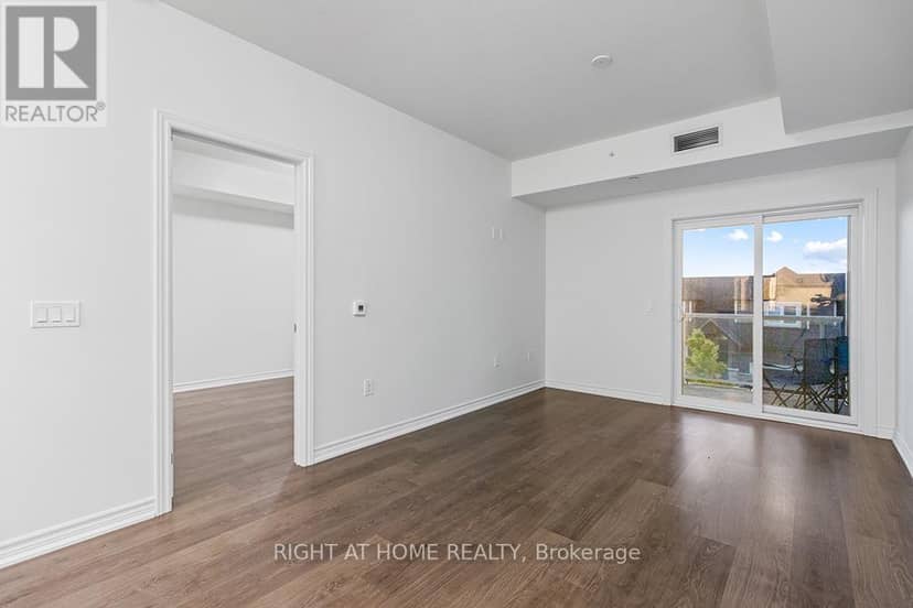 215 - 5 Spooner Crescent — photo 17 of 40