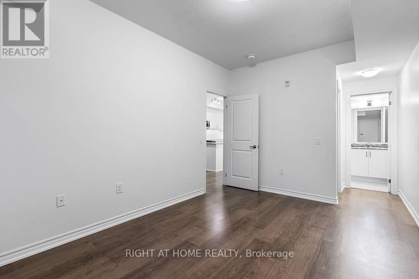 215 - 5 Spooner Crescent — photo 23 of 40
