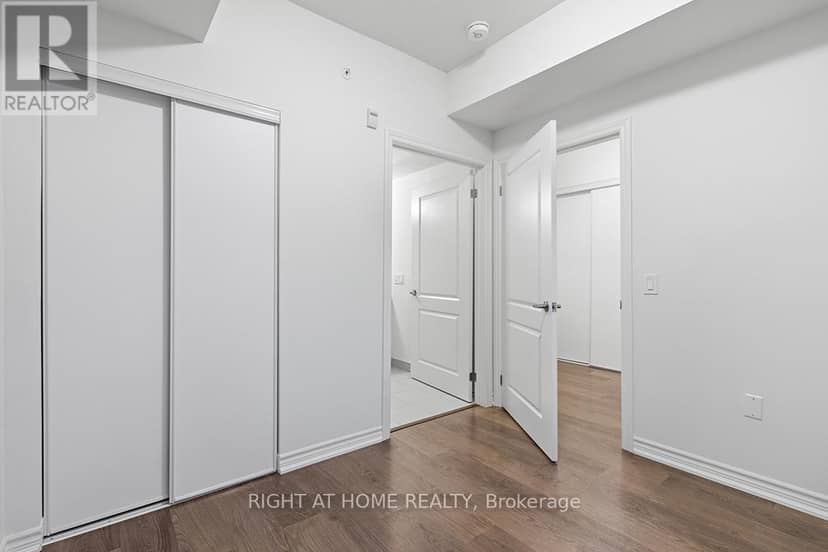 215 - 5 Spooner Crescent — photo 27 of 40