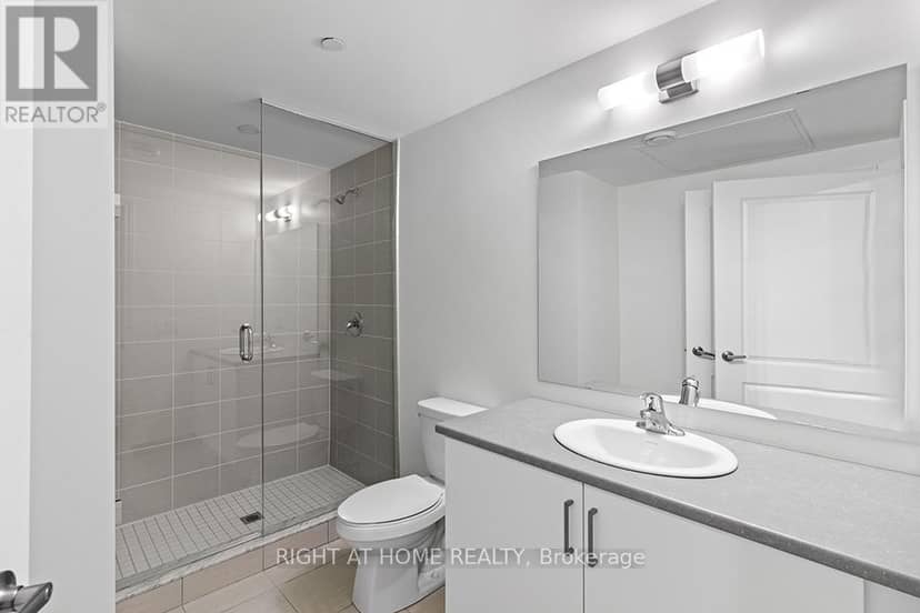 215 - 5 Spooner Crescent — photo 29 of 40