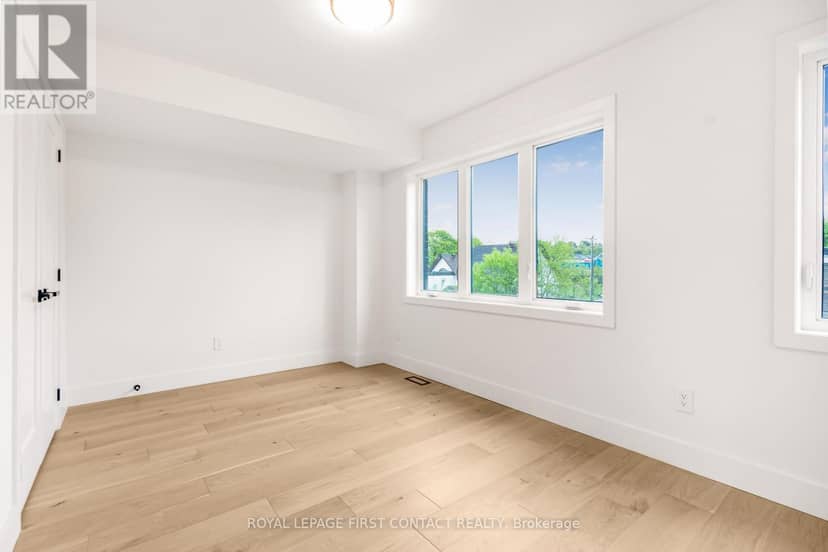 28 Alderwood Lane, Barrie, photo 5