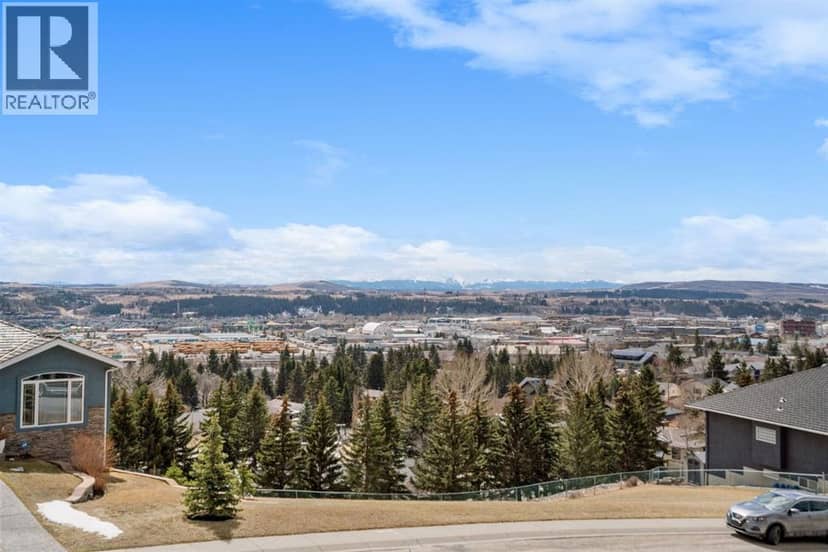 48 Headlands Close, Cochrane, photo 2