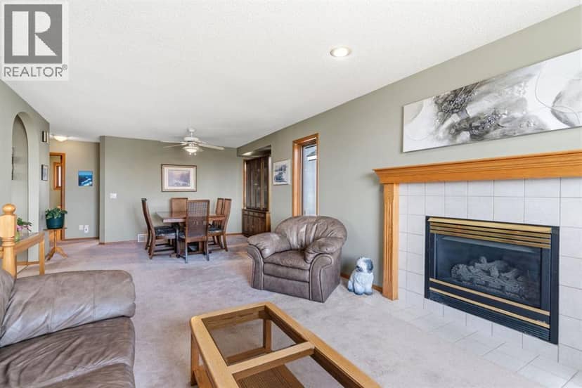 48 Headlands Close — photo 12 of 40