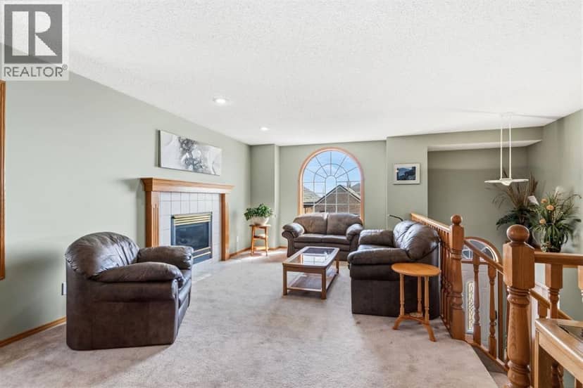 48 Headlands Close, Cochrane, photo 8
