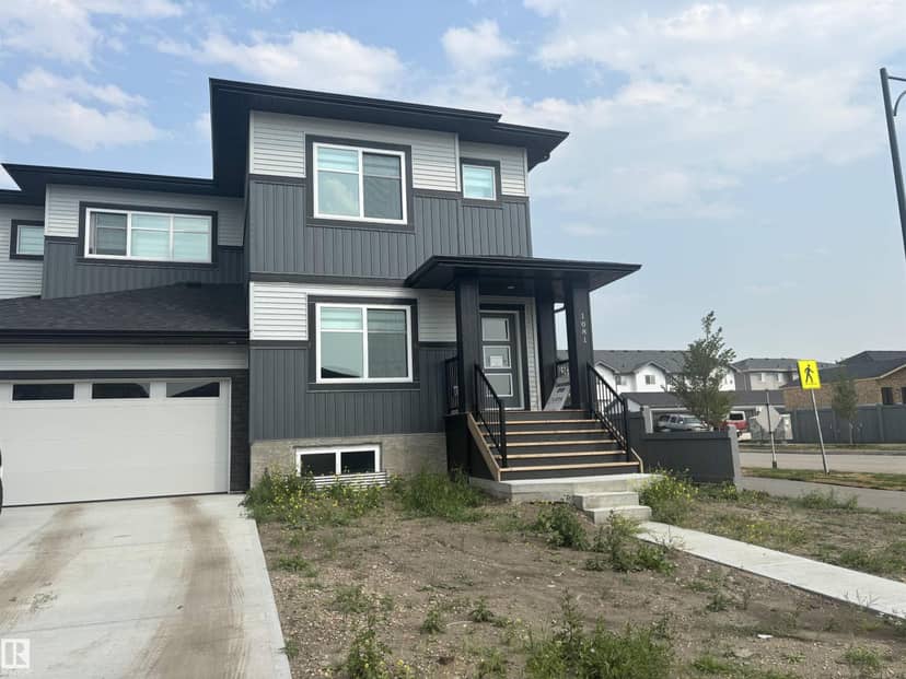 1081 Berg Pl, Leduc