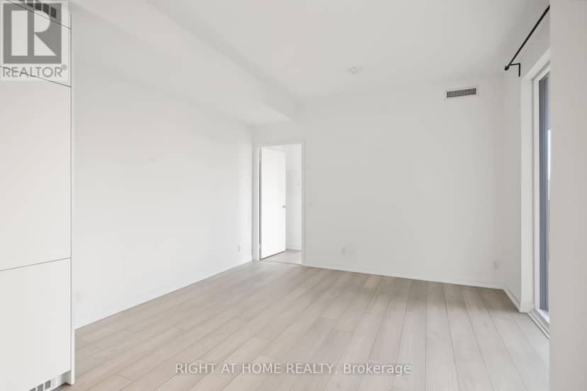 335 - 285 Dufferin Street — photo 11 of 33