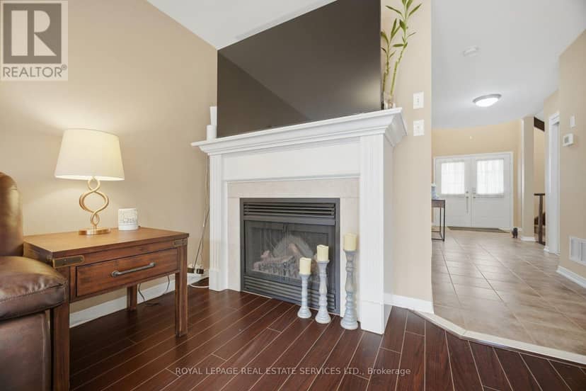 332 Duncan Lane N — photo 10 of 40