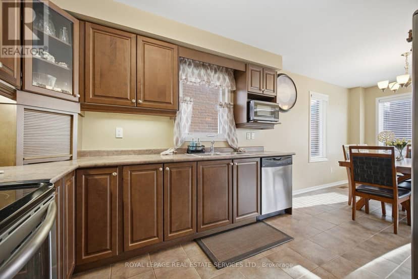 332 Duncan Lane N — photo 20 of 40