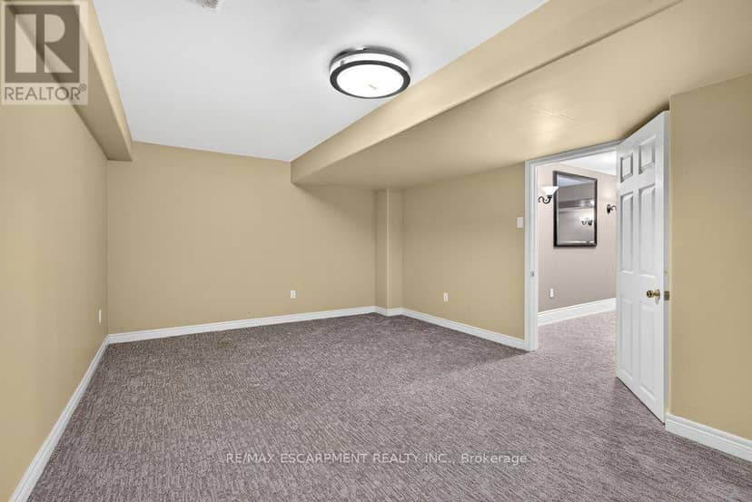 4278 Clubview Drive — photo 36 of 40