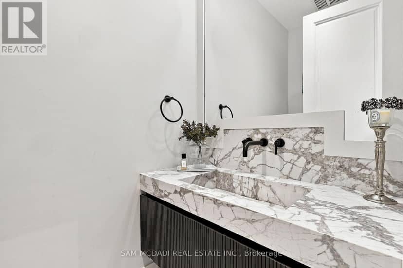902 Parkland Avenue — photo 11 of 40