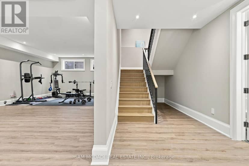 902 Parkland Avenue — photo 36 of 40