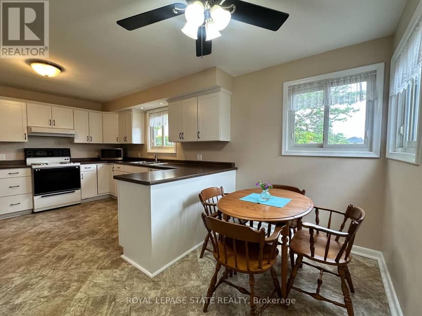 129 Broker Drive — photo 14 of 40