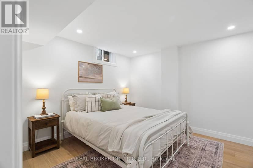 184 Dunbar Street — photo 33 of 40