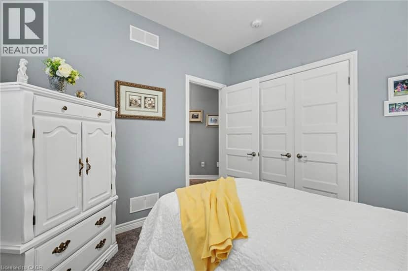 49 CAMPBELL Street — photo 10 of 40