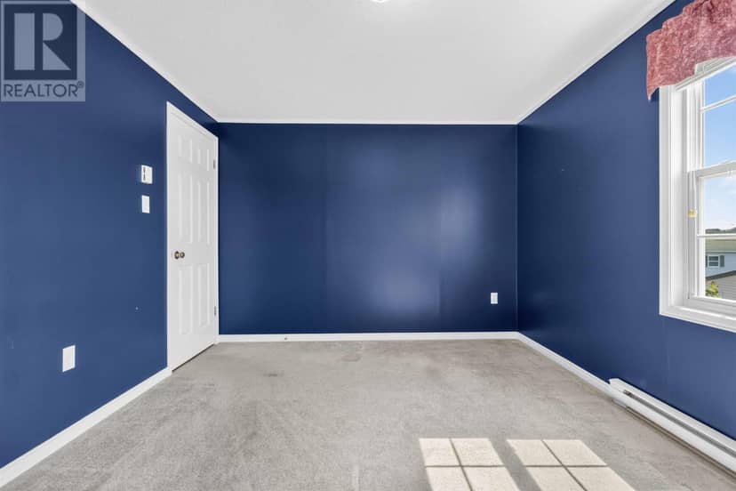 109 Sherbrooke Avenue — photo 31 of 35