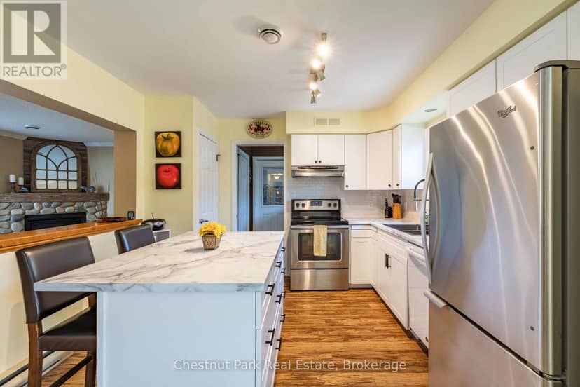861 Arlington Street — photo 10 of 40