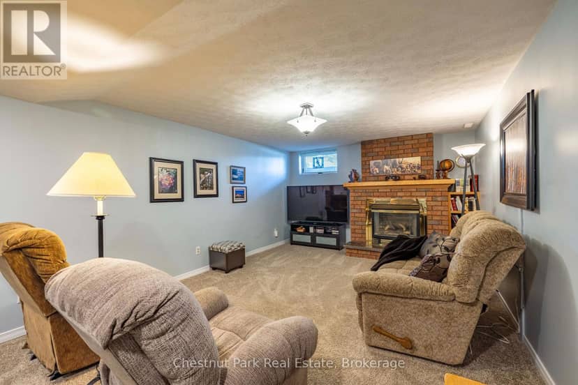 861 Arlington Street — photo 24 of 40