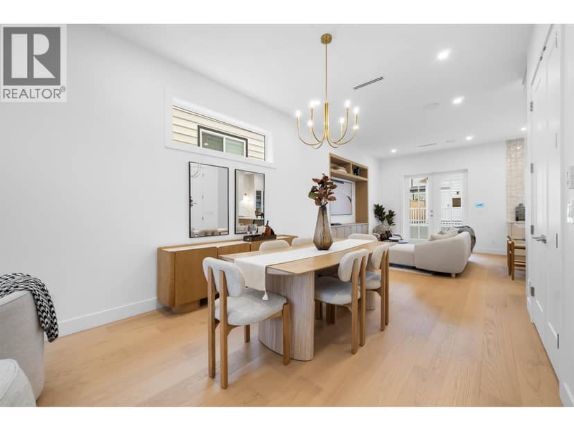 2008 WESTVIEW DRIVE, North Vancouver, photo 4