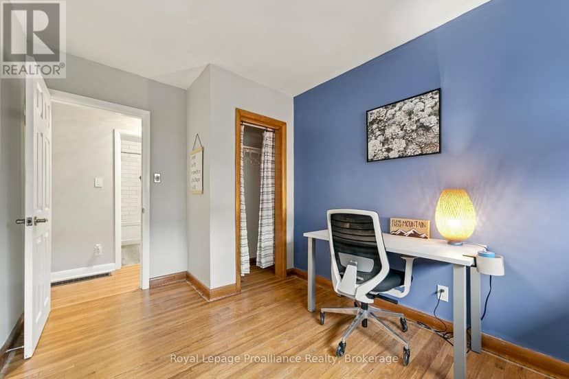 14 Munro Avenue — photo 12 of 31