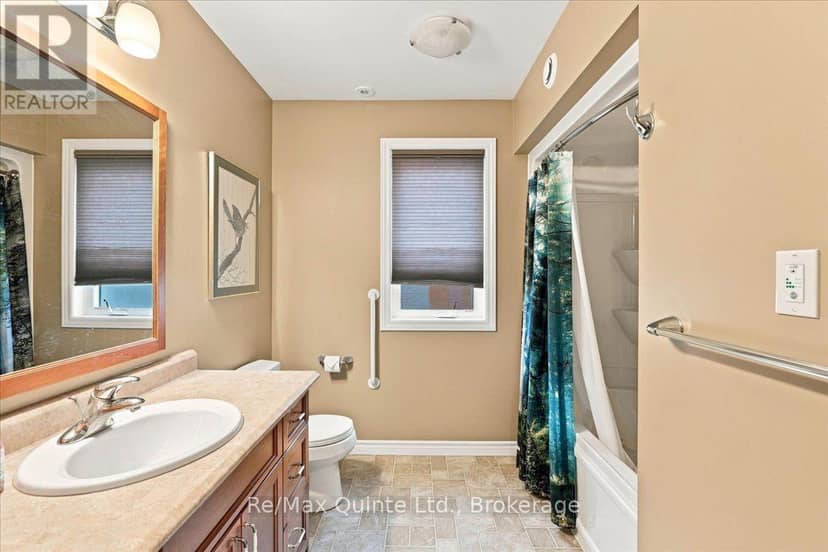 4 Forest Drive — photo 11 of 29