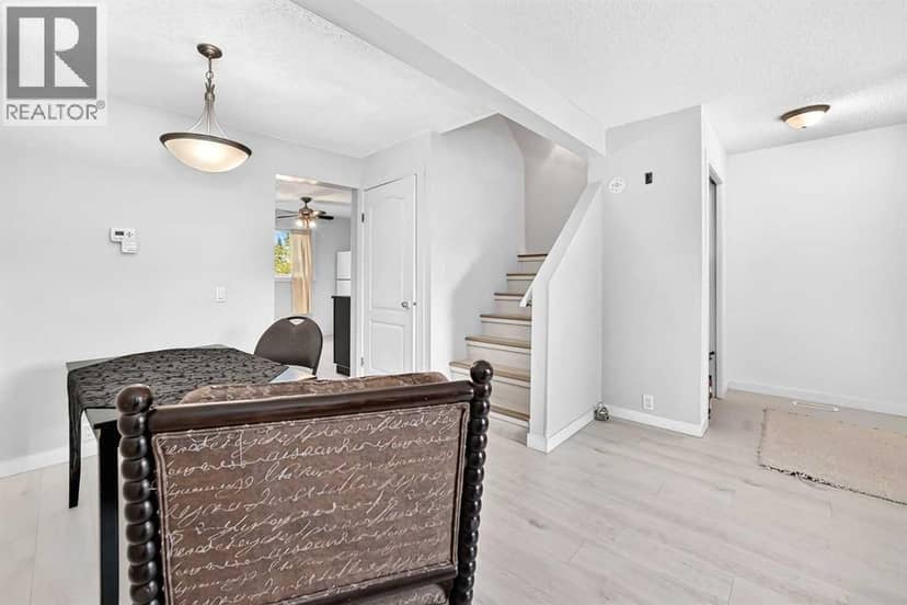 197 Cedardale Road SW — photo 12 of 40