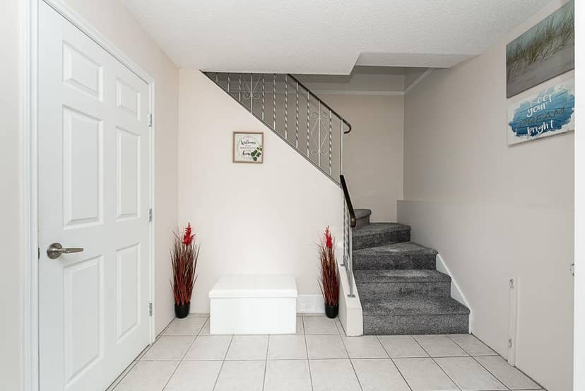 10232 142A STREET, Surrey, photo 4