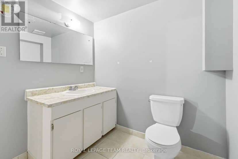 127 - 3116 Stockton Drive — photo 20 of 23