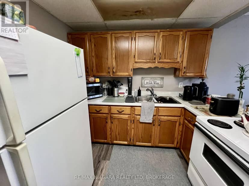 2 - 8646 Willoughby Drive — photo 13 of 40