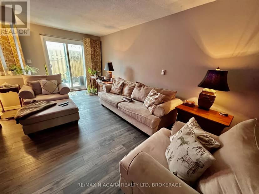 2 - 8646 Willoughby Drive — photo 20 of 40