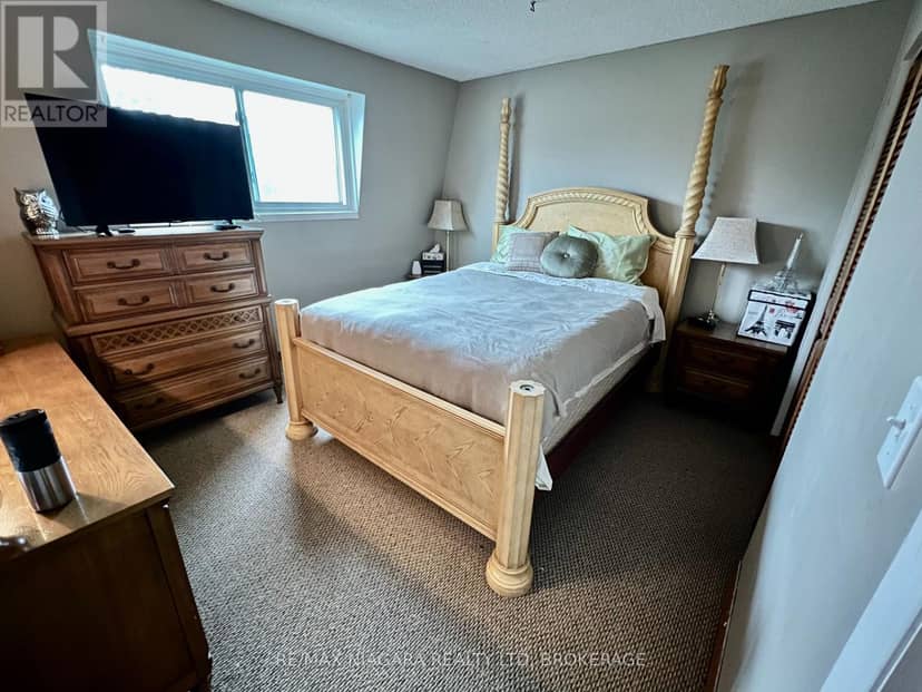 2 - 8646 Willoughby Drive — photo 29 of 40