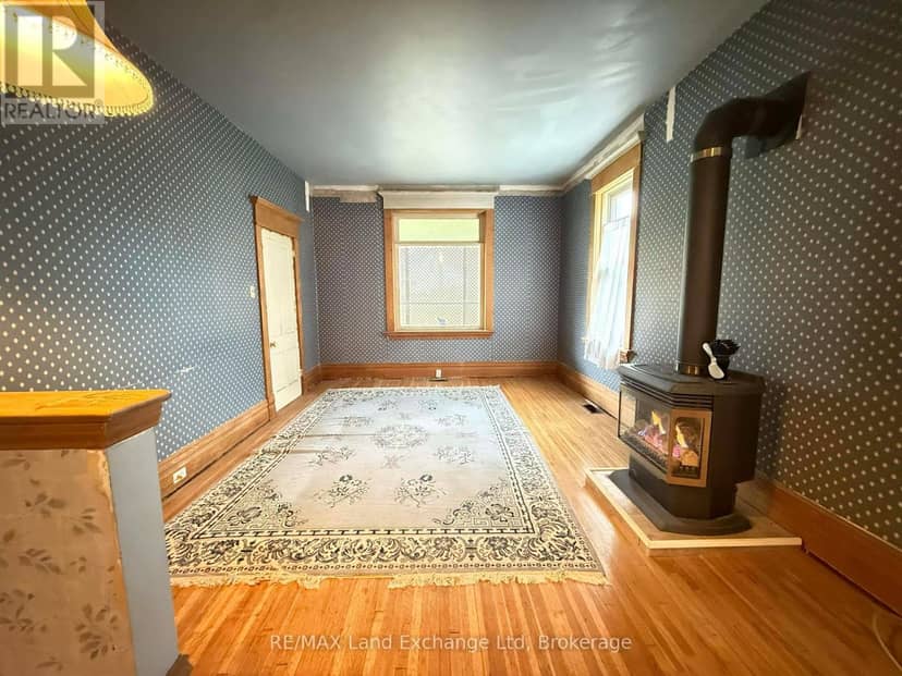 126 Diagonal Road — photo 11 of 40