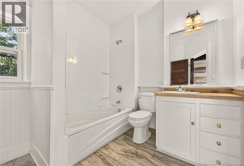 24-26 Henry — photo 39 of 40