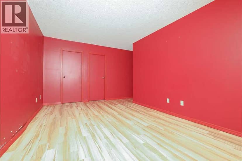 208, 80 Point Mckay Crescent NW — photo 17 of 18