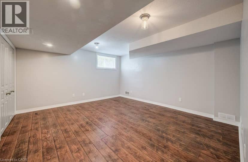 105 PINNACLE Drive Unit# 30 — photo 32 of 40
