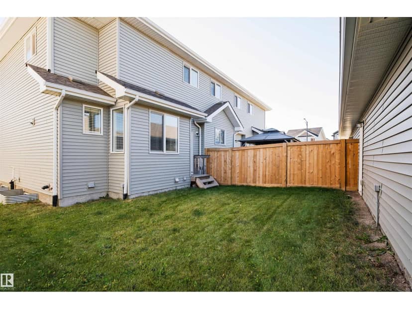 222 Desrochers Bv SW — photo 33 of 40