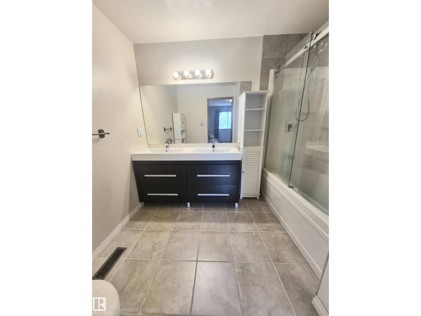 3801 33 AV — photo 17 of 29