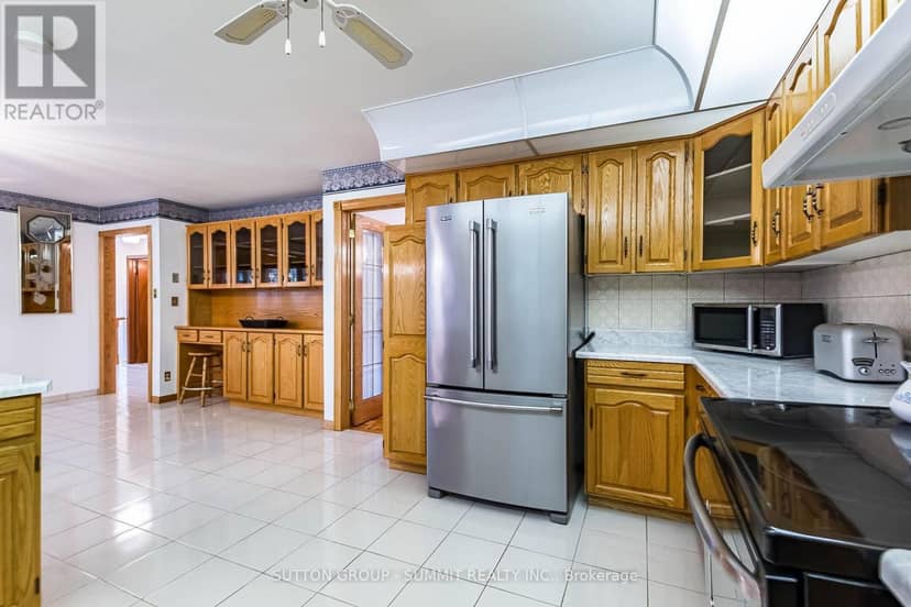 2477 Cliff Road — photo 12 of 40