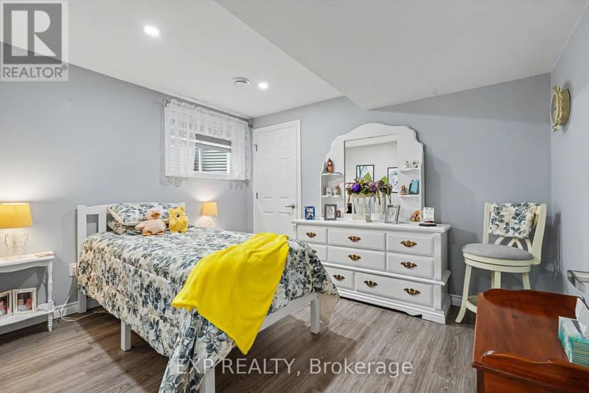 49 Campbell Street — photo 33 of 40